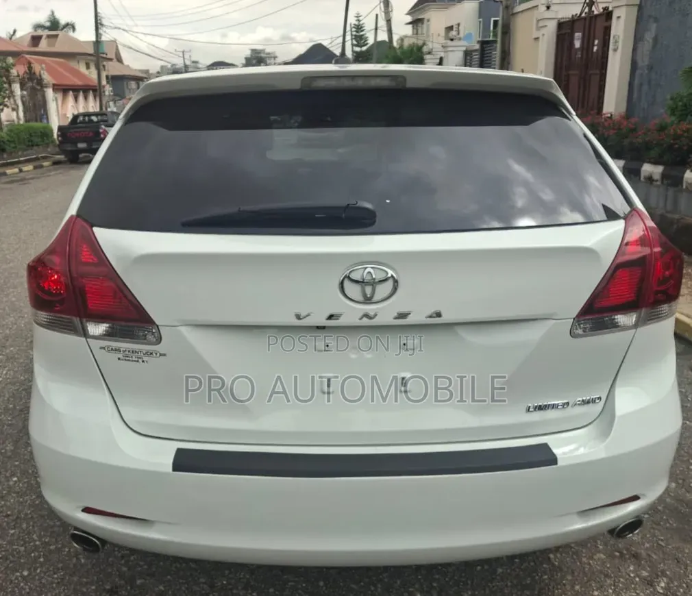 Toyota Venza Limited 2013 White