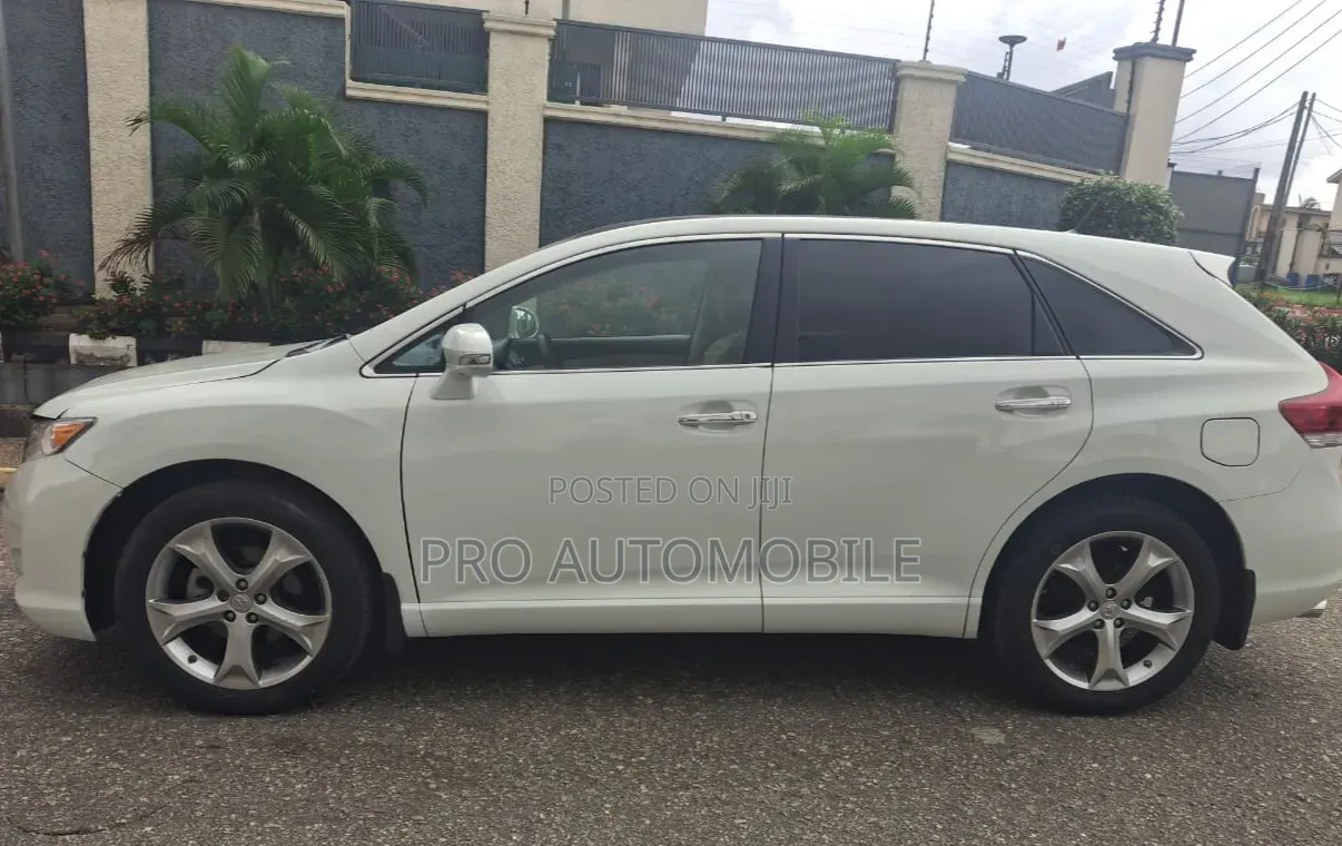 Toyota Venza Limited 2013 White