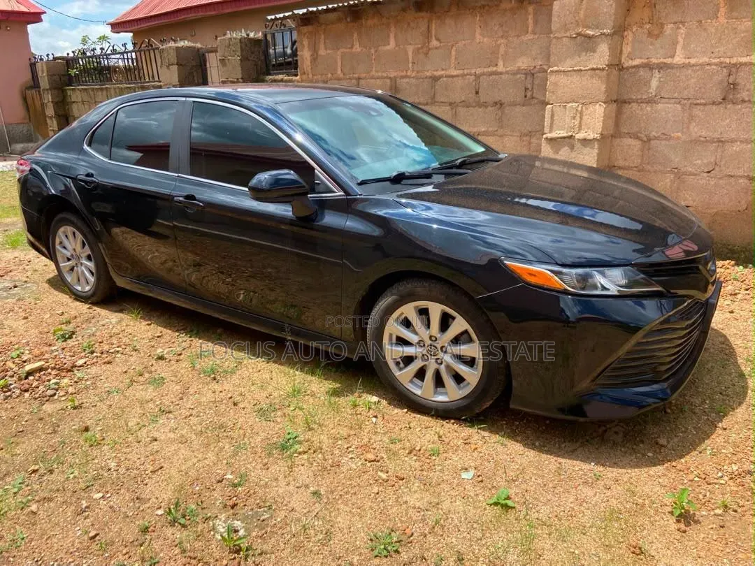 Toyota Camry 2018 Black