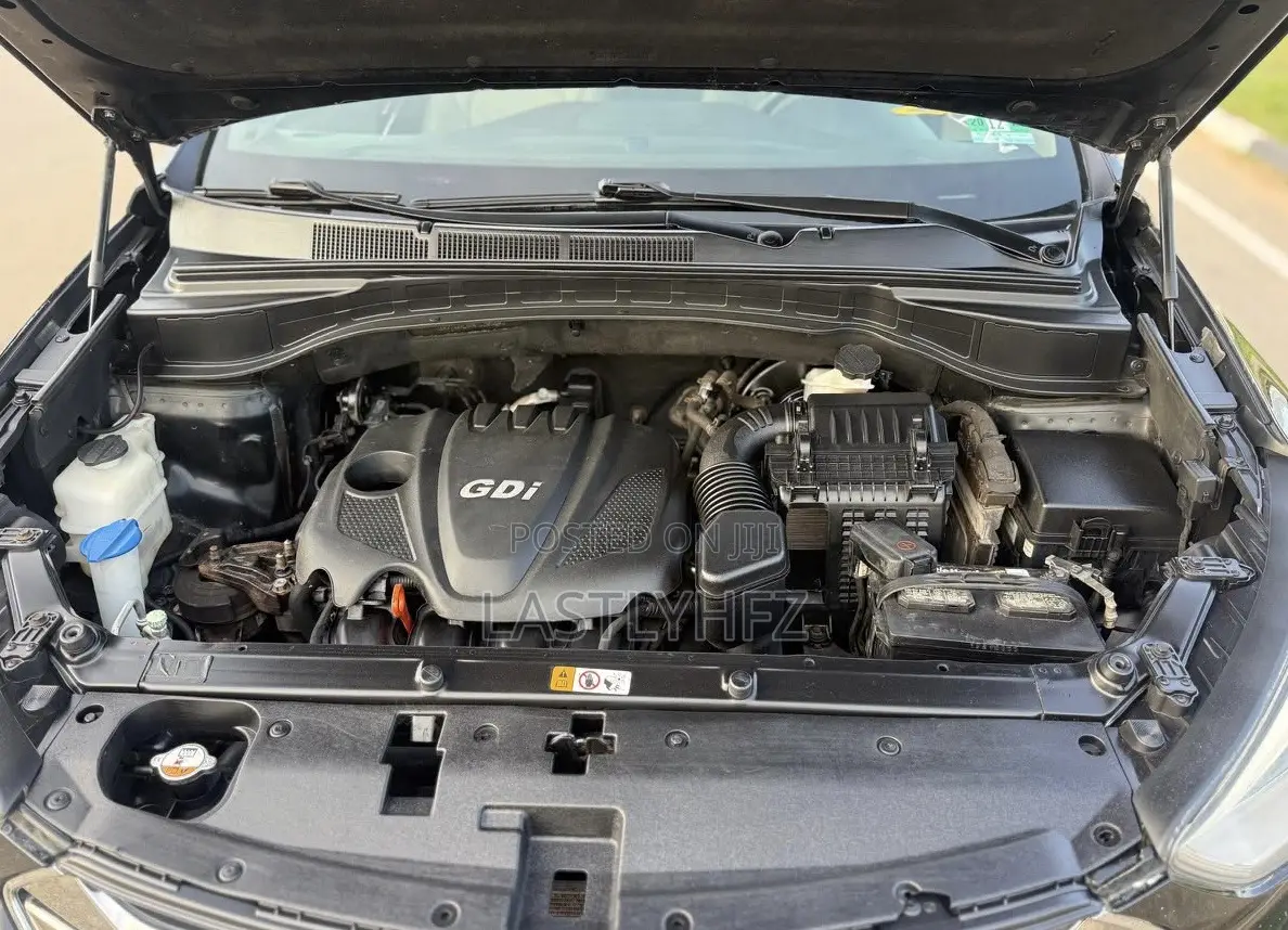Hyundai Santa Fe Limited 4dr SUV AWD (3.3L 6cyl 6A) 2014 Black