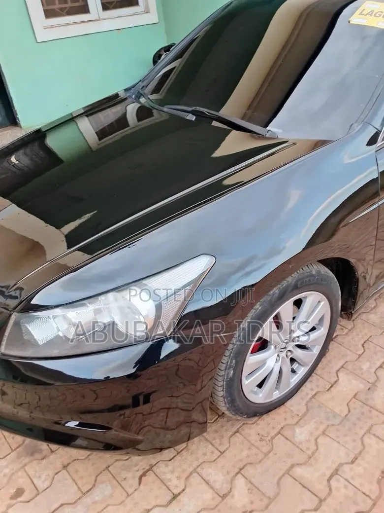 Honda Accord 2010 Black