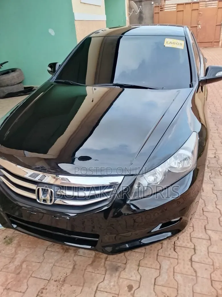Honda Accord 2010 Black