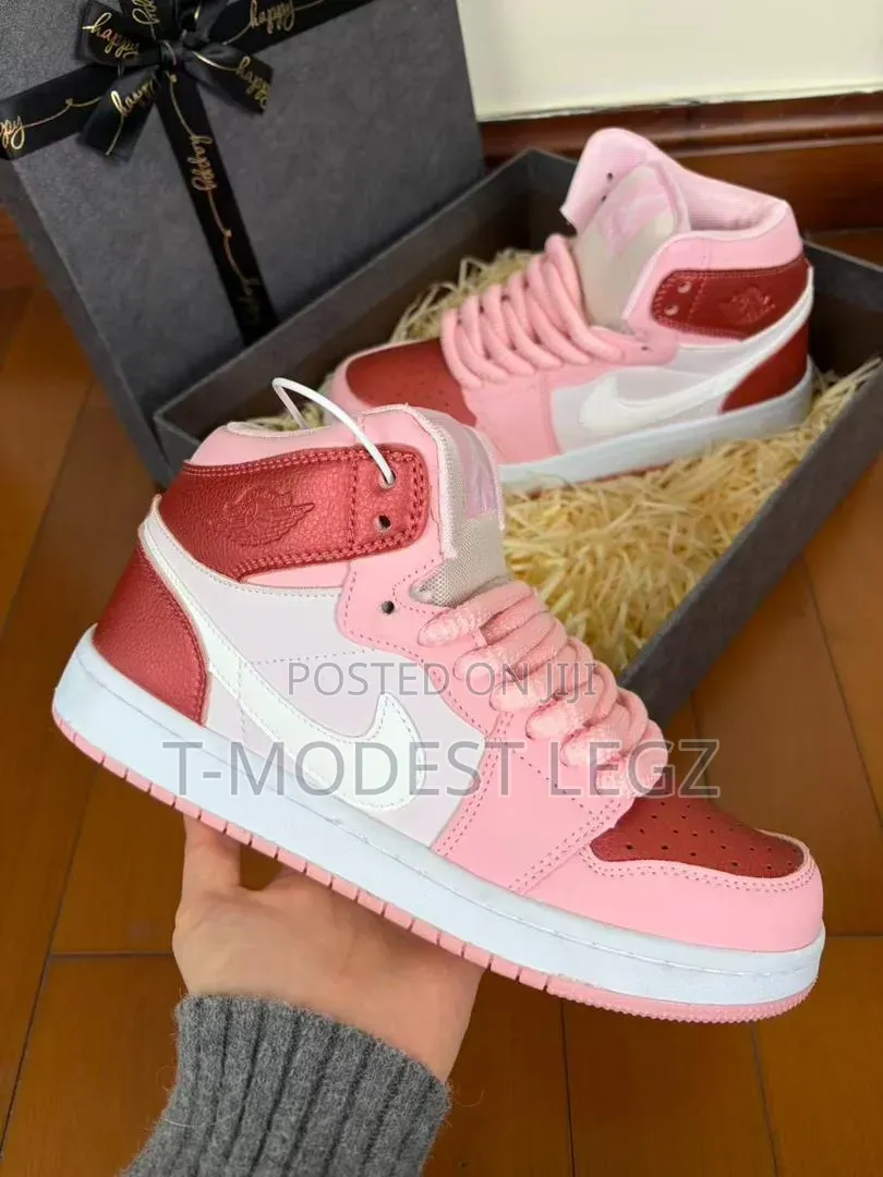 Quality Ladies Ankle Nike Air Jordan Sneakers