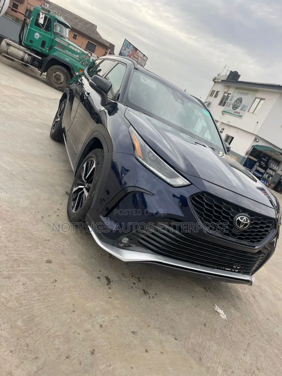 Toyota Highlander XSE 2022 Blue