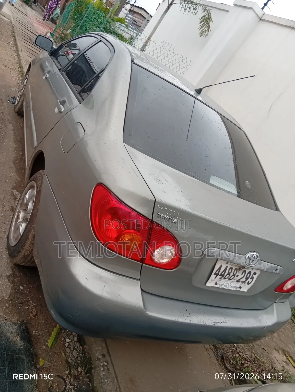 Toyota Corolla LE 2004 Gray