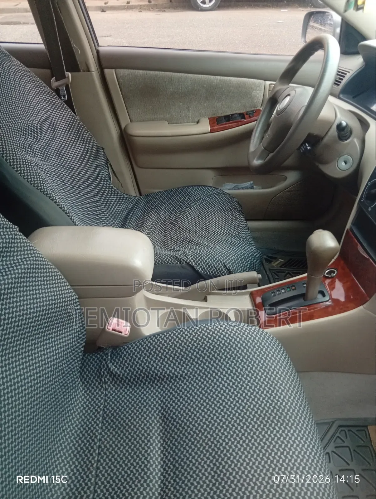 Toyota Corolla LE 2004 Gray