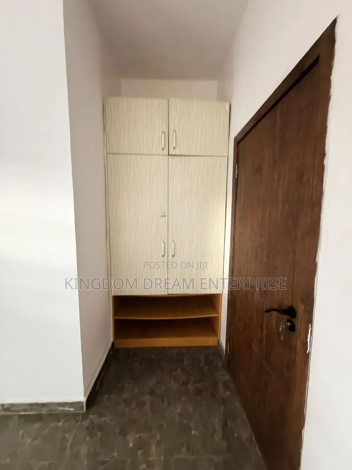 Mini Flat in Vgc for rent