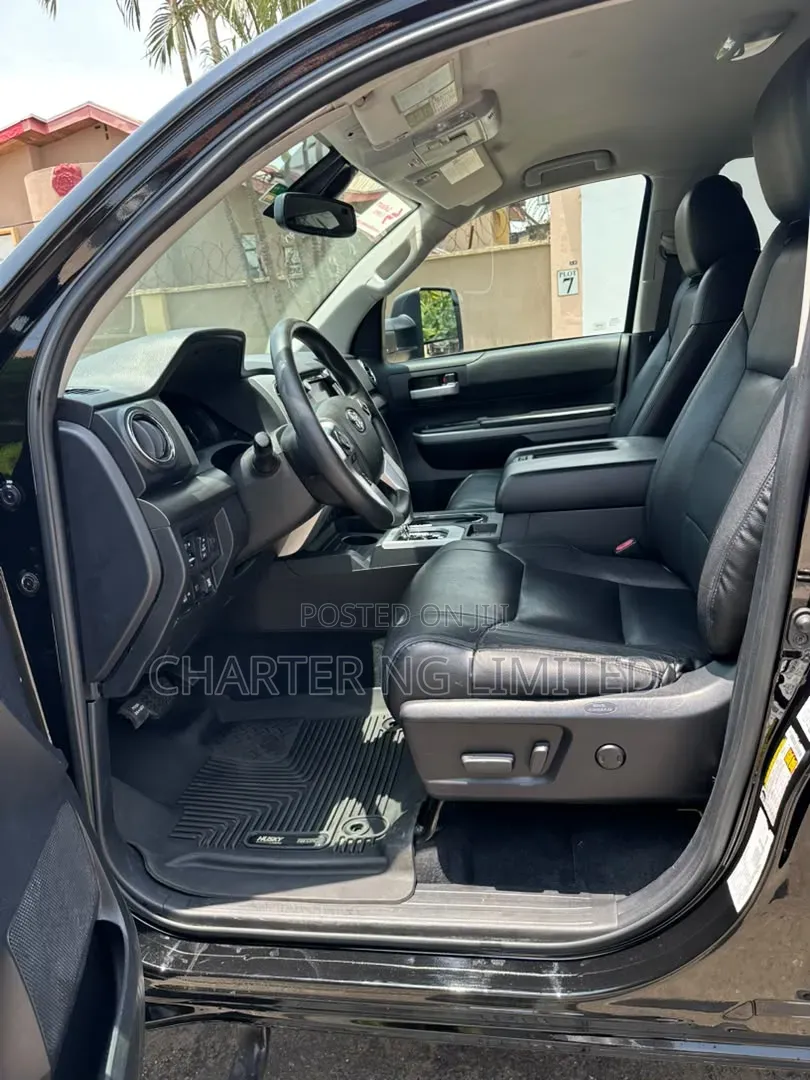 Toyota Tundra 2020 Black