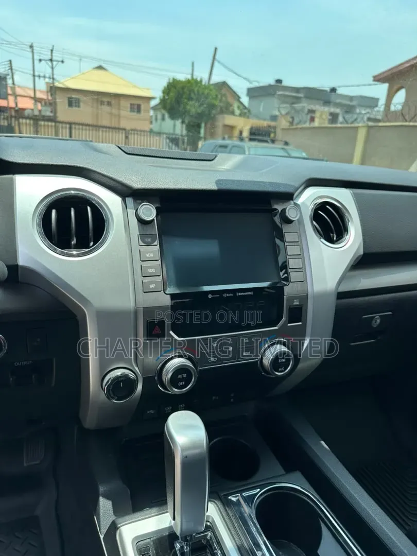 Toyota Tundra 2020 Black