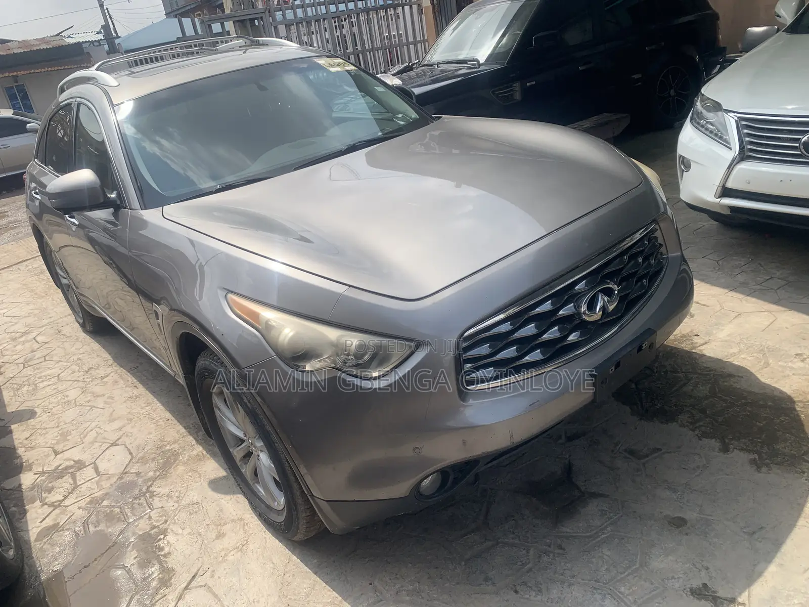 Infiniti FX35 Base 4x4 (3.5L 6cyl 7A) 2010 Gray