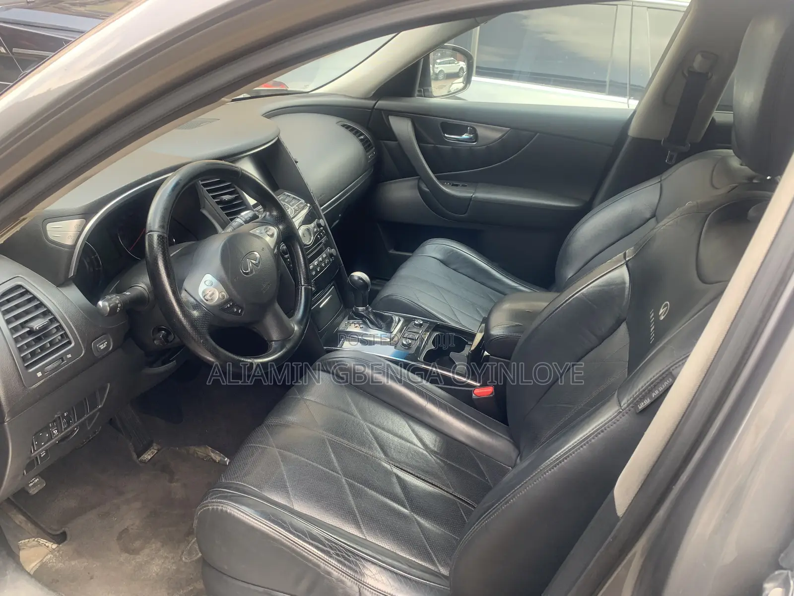 Infiniti FX35 Base 4x4 (3.5L 6cyl 7A) 2010 Gray