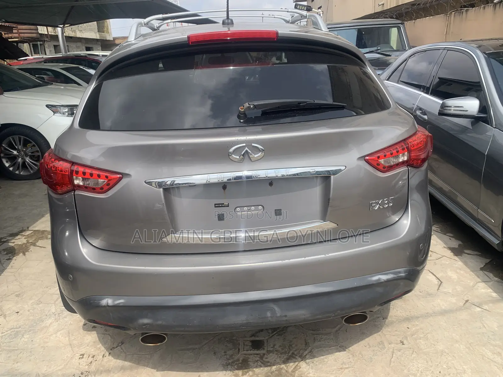Infiniti FX35 Base 4x4 (3.5L 6cyl 7A) 2010 Gray