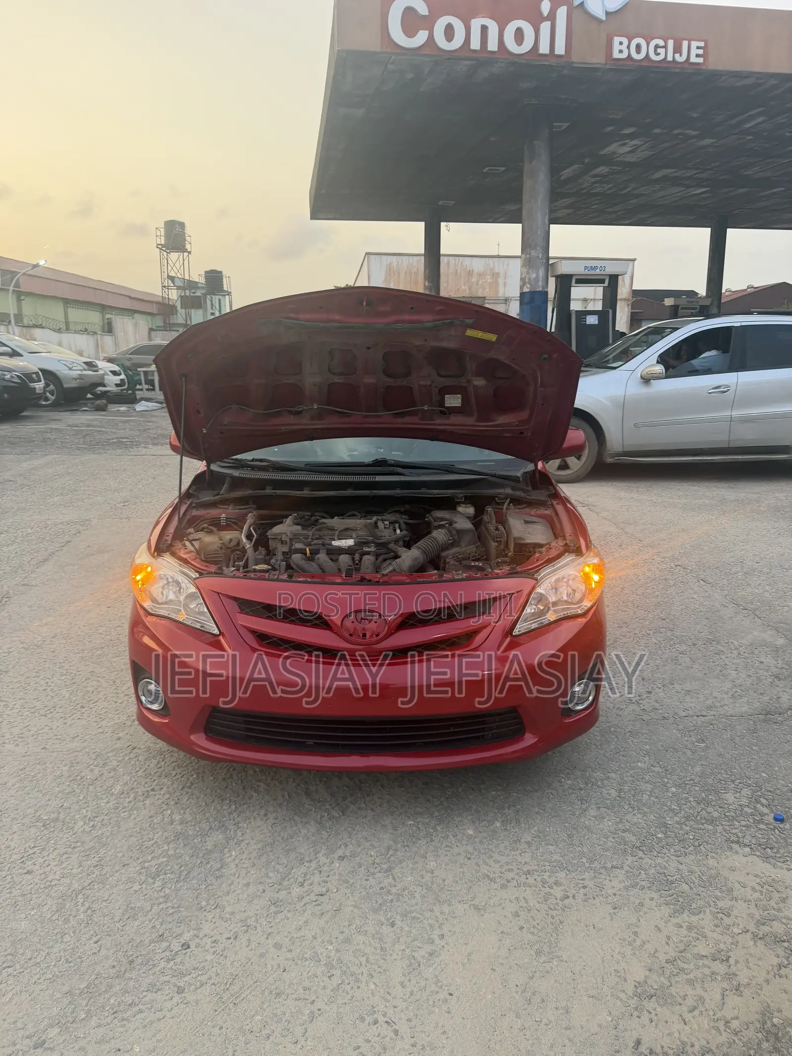 Toyota Corolla LE 4dr Sedan (1.8L 4cyl 4A) 2012 Red