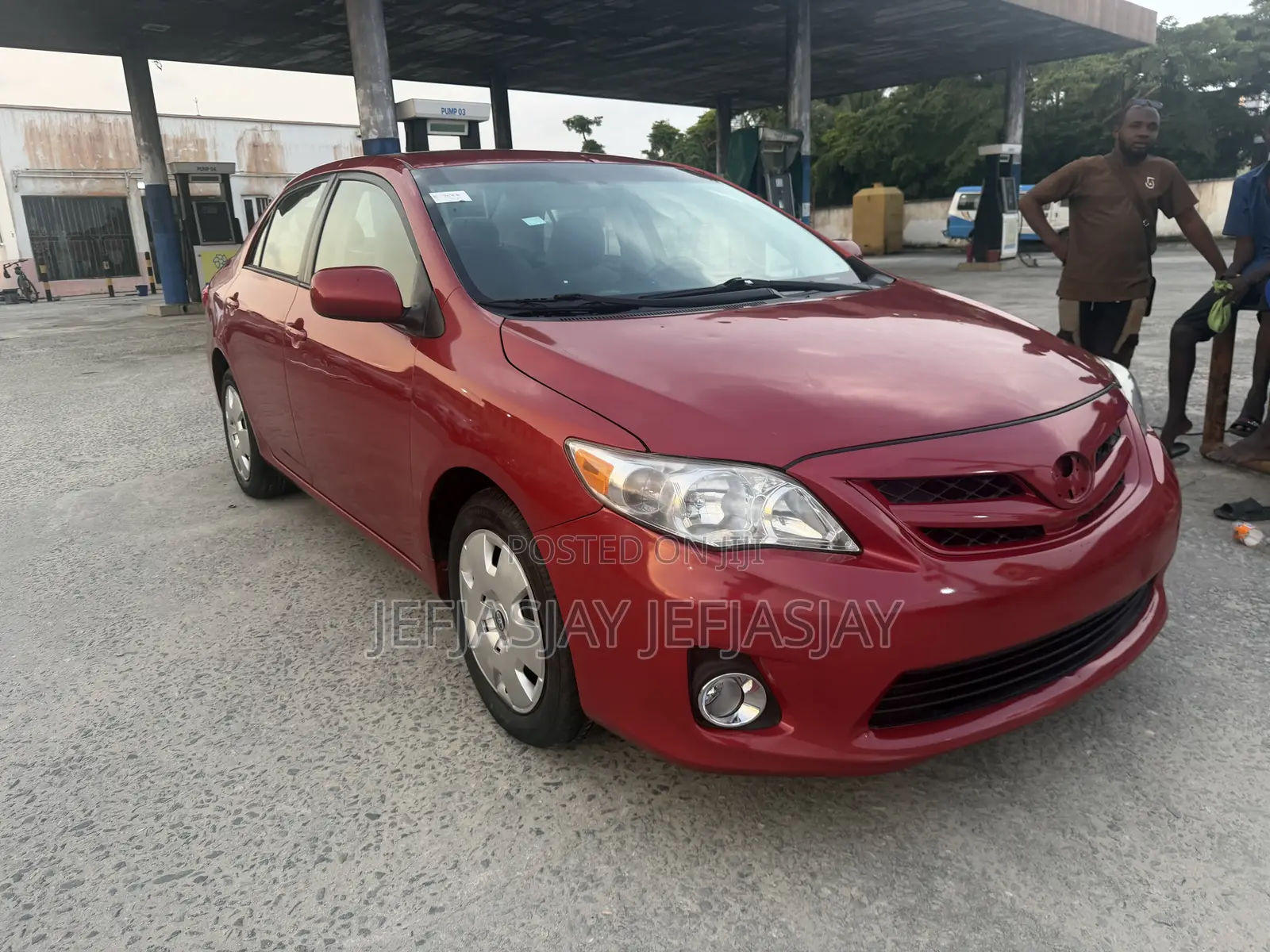 Toyota Corolla LE 4dr Sedan (1.8L 4cyl 4A) 2012 Red