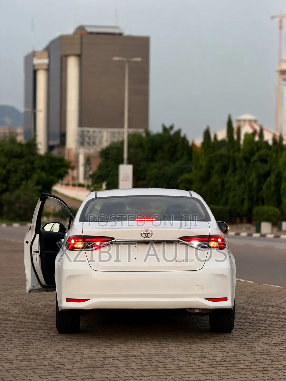 New Toyota Corolla SE 2026 White