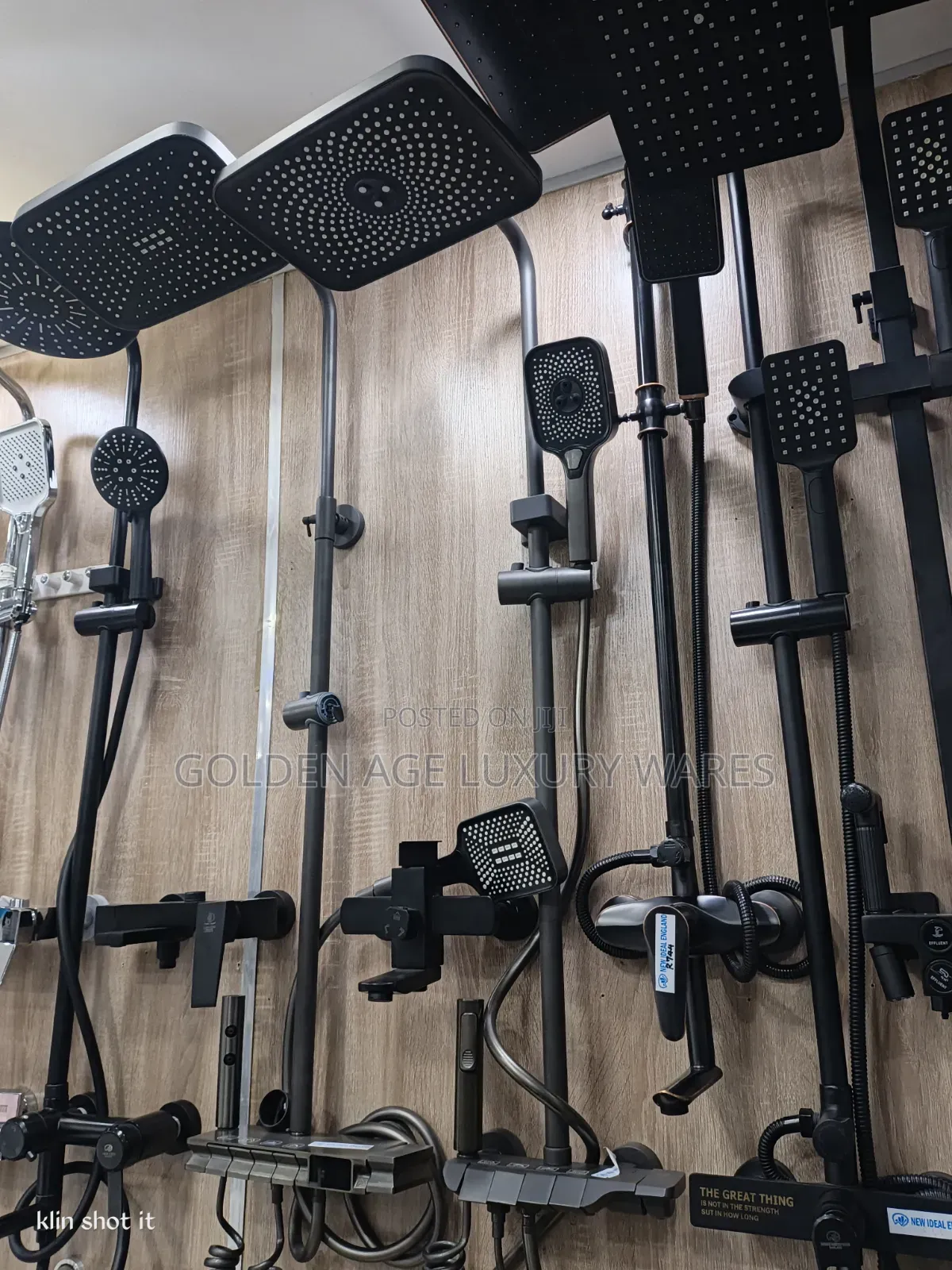 Black Piano Shower P21c