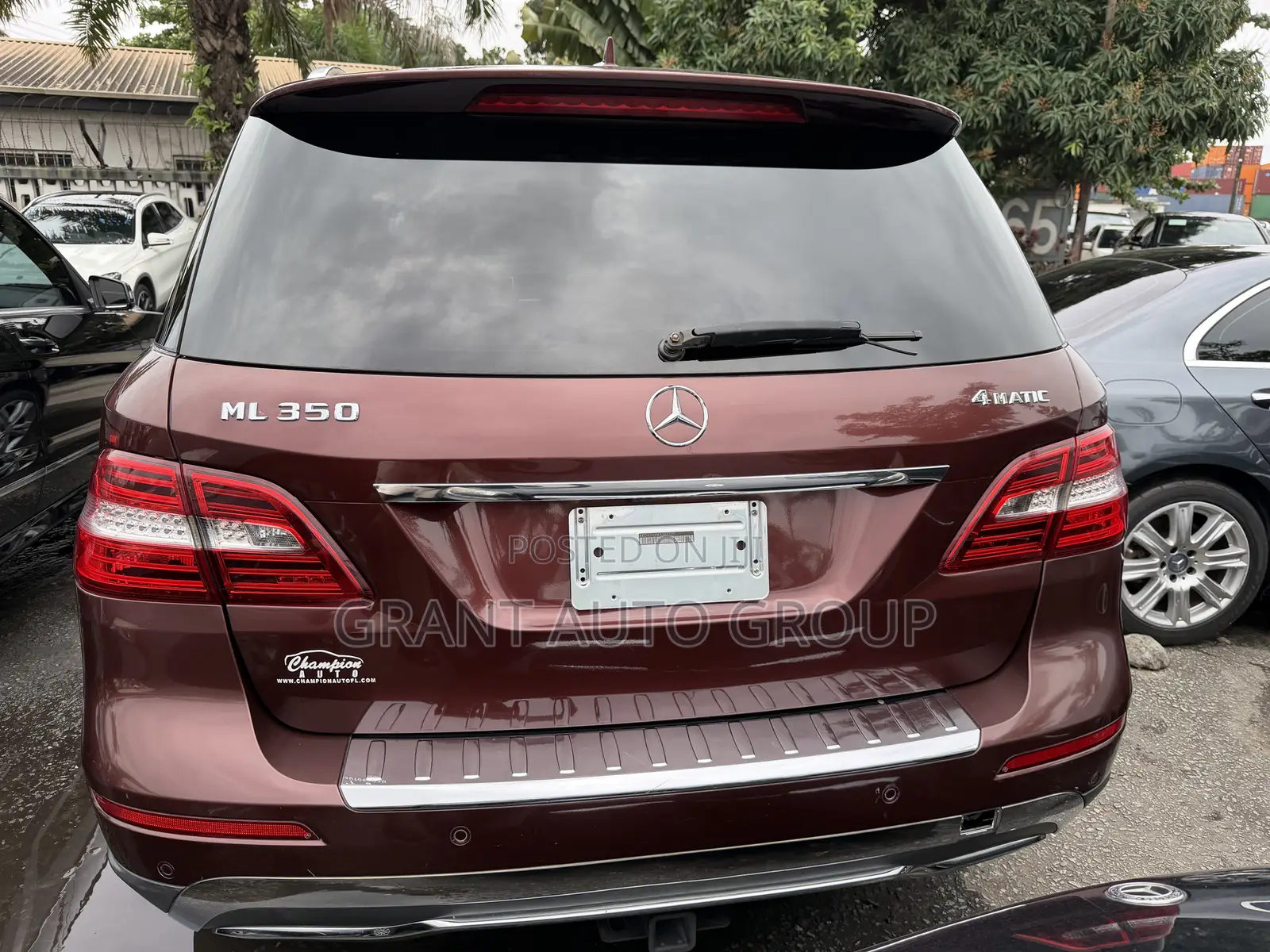 Mercedes-Benz M Class ML350 4MATIC 4dr SUV AWD (3.5L 6cyl 7A) 2014 Red