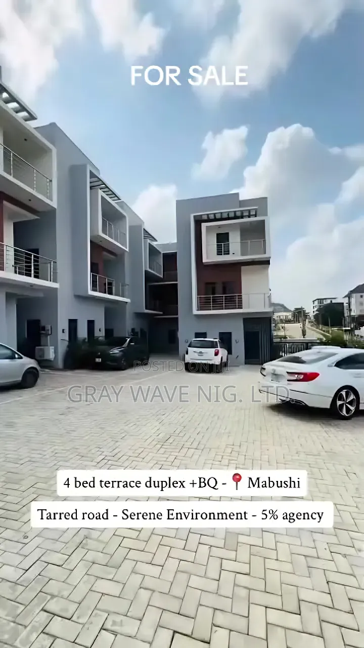 4bdrm Townhouse/Terrace in Mabushi for sale