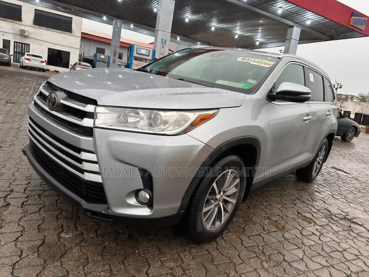 Toyota Highlander XLE 2019 Silver