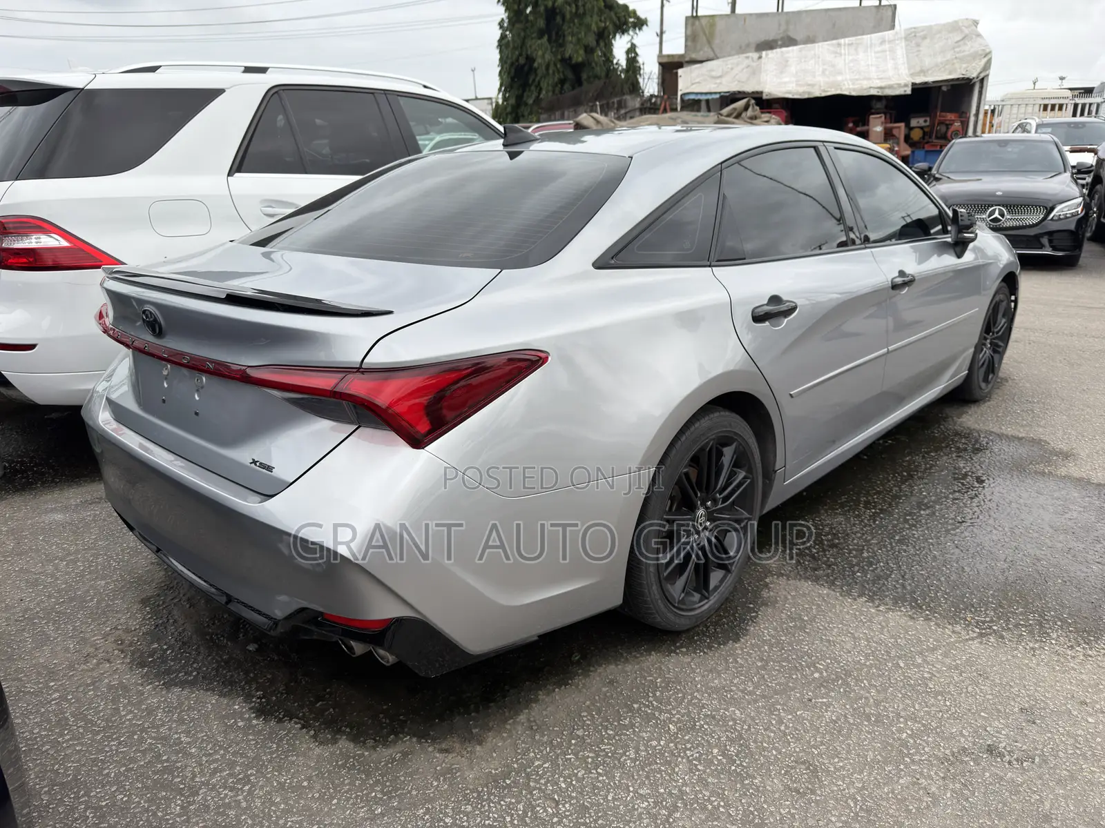 Toyota Avalon XSE Nightshade 2021 Silver
