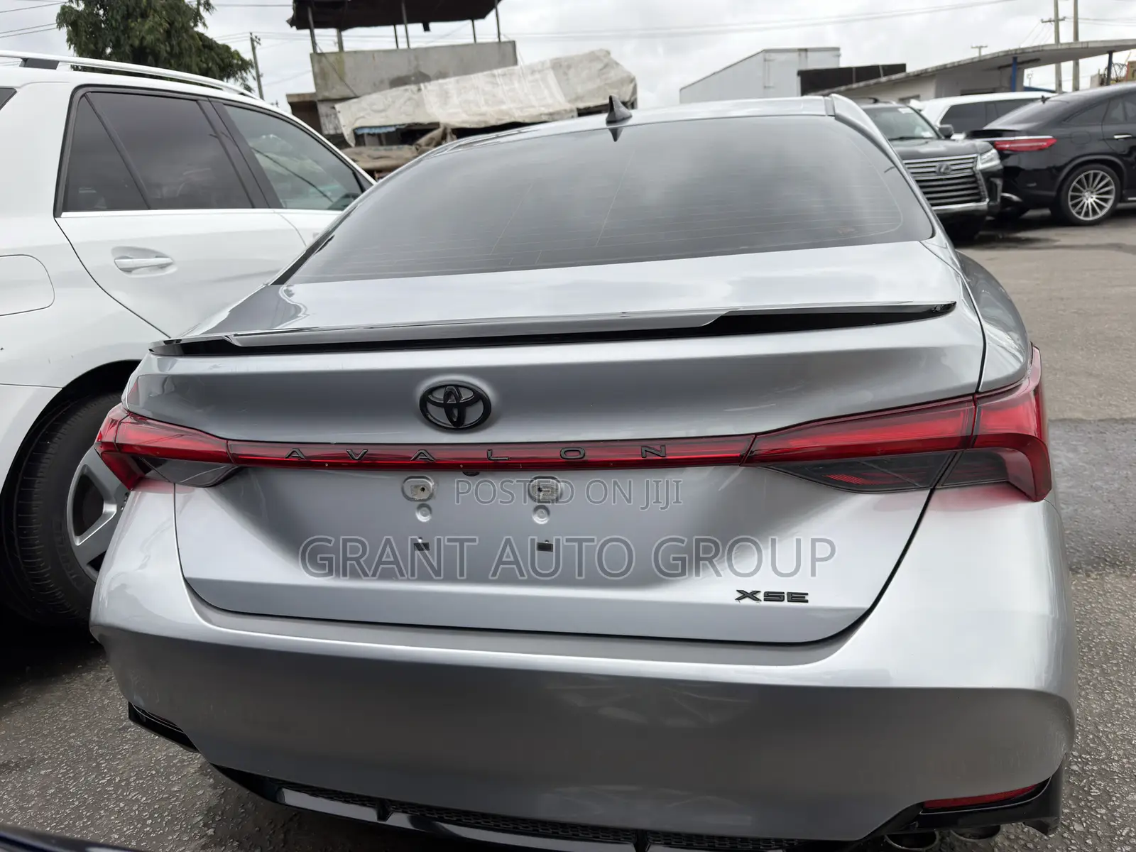 Toyota Avalon XSE Nightshade 2021 Silver