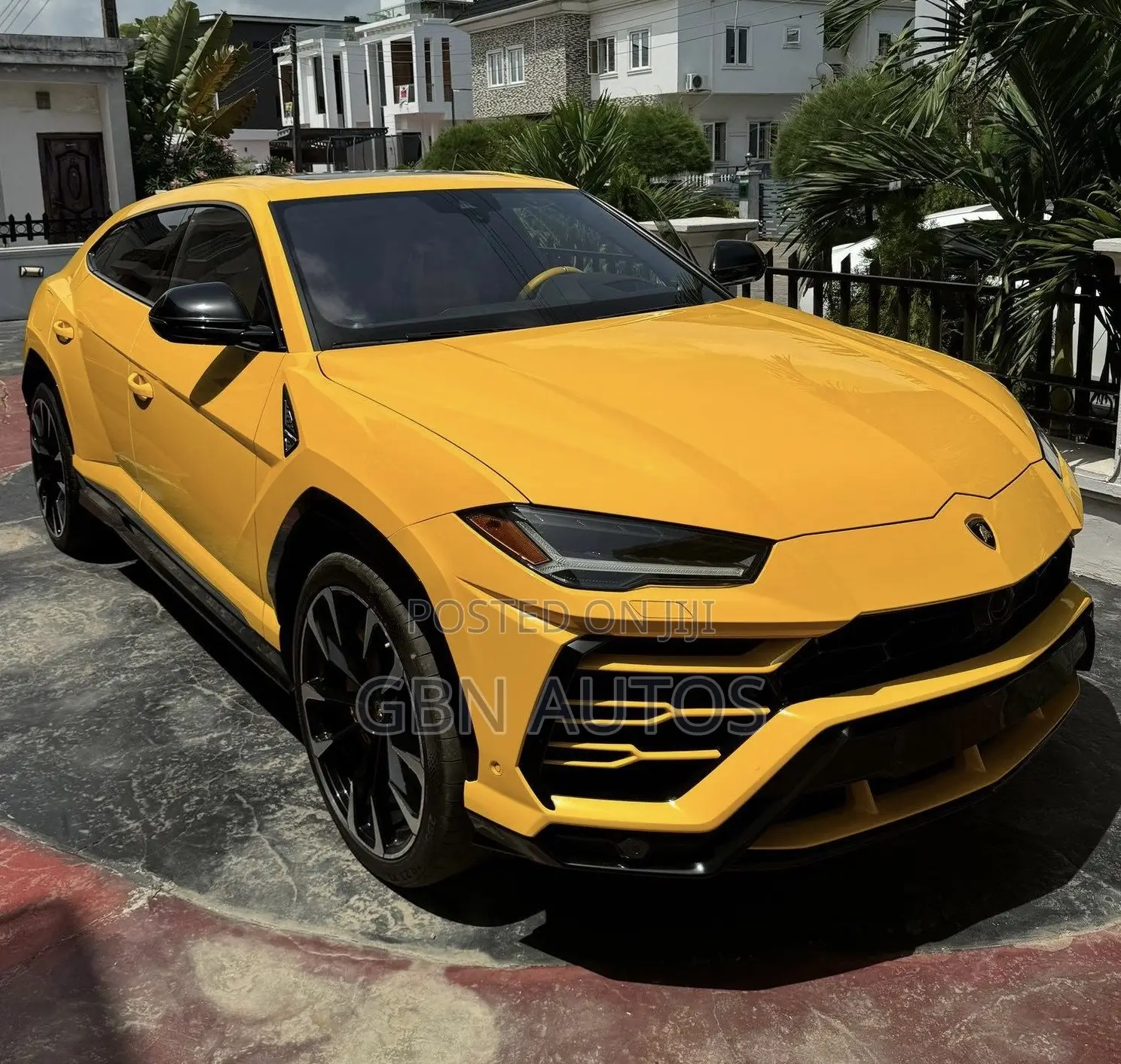 Lamborghini Urus Base 4dr AWD 2020 Yellow