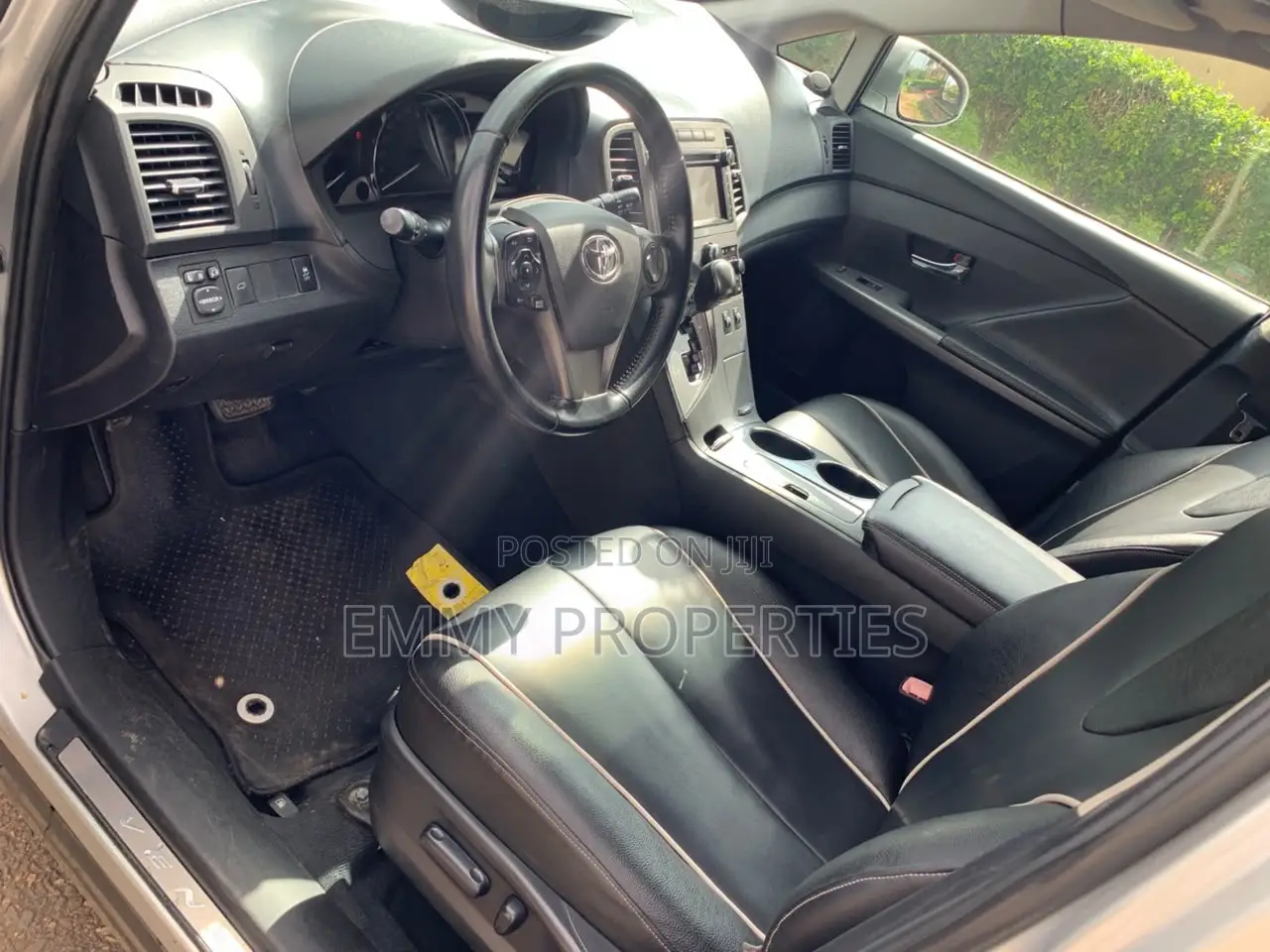 Toyota Venza XLE 4dr Wagon (2.7L 4cyl 6A) 2014 Silver