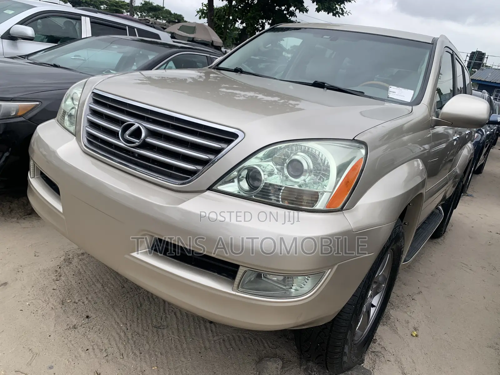 Lexus GX 470 Sport Utility 2007 Gold
