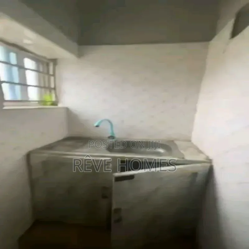 Studio Apartment in Shomolu / Shomolu for rent