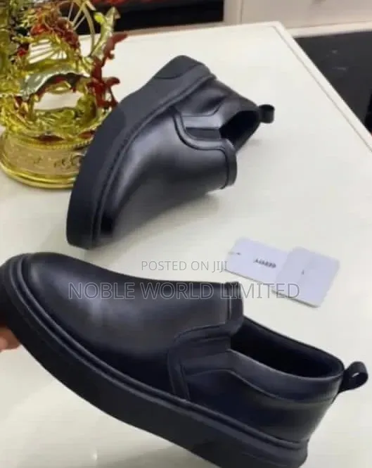 Elegant Black Solid Shoes ABL 6d