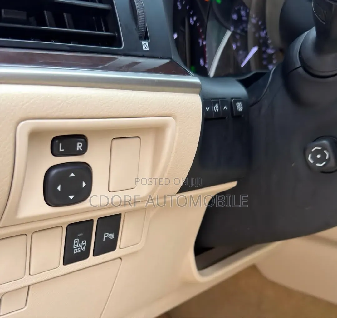 Lexus ES 2013 Black