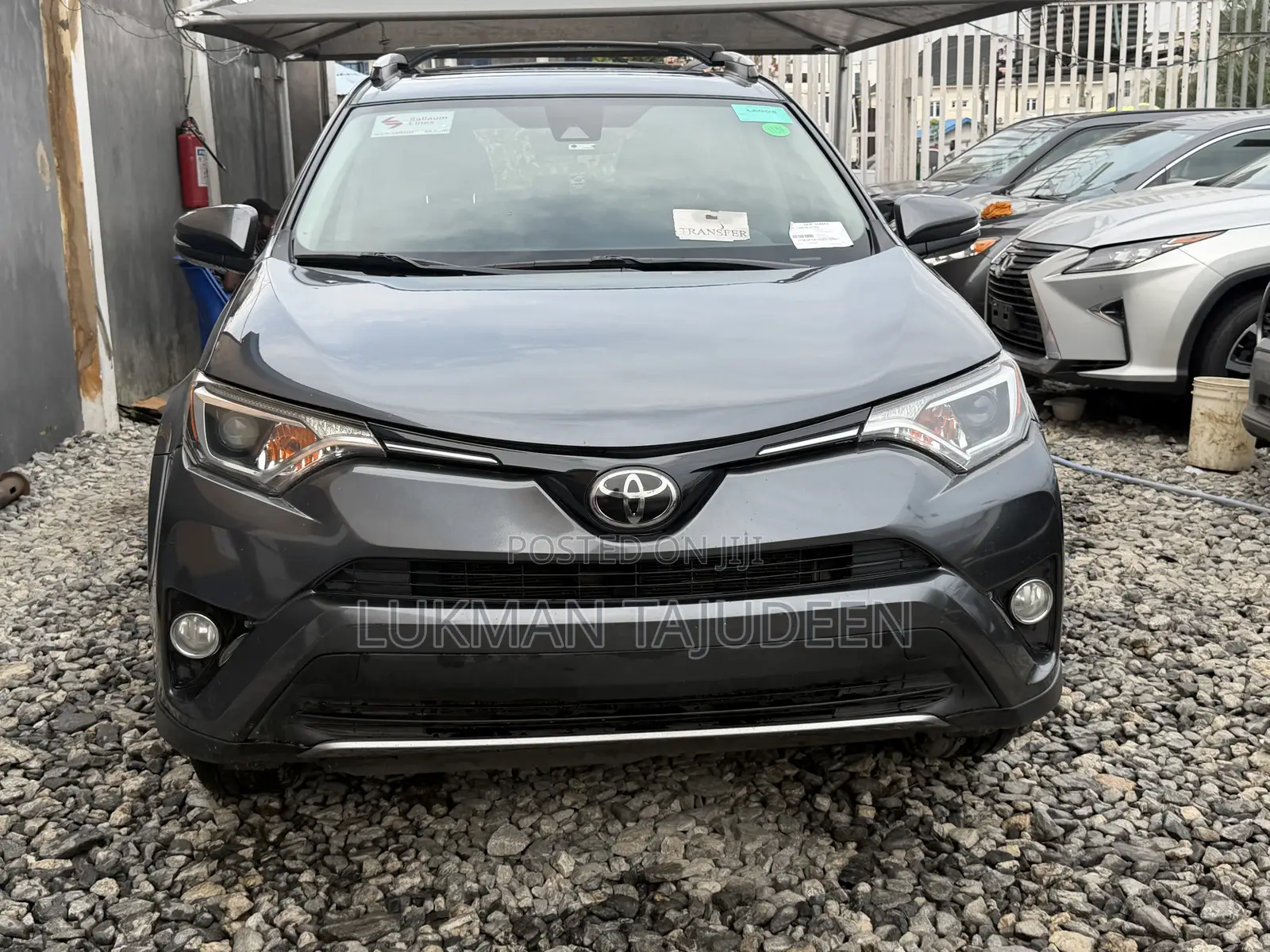Toyota RAV4 XLE 4dr SUV (2.5L 4cyl 6A) 2018 Gray
