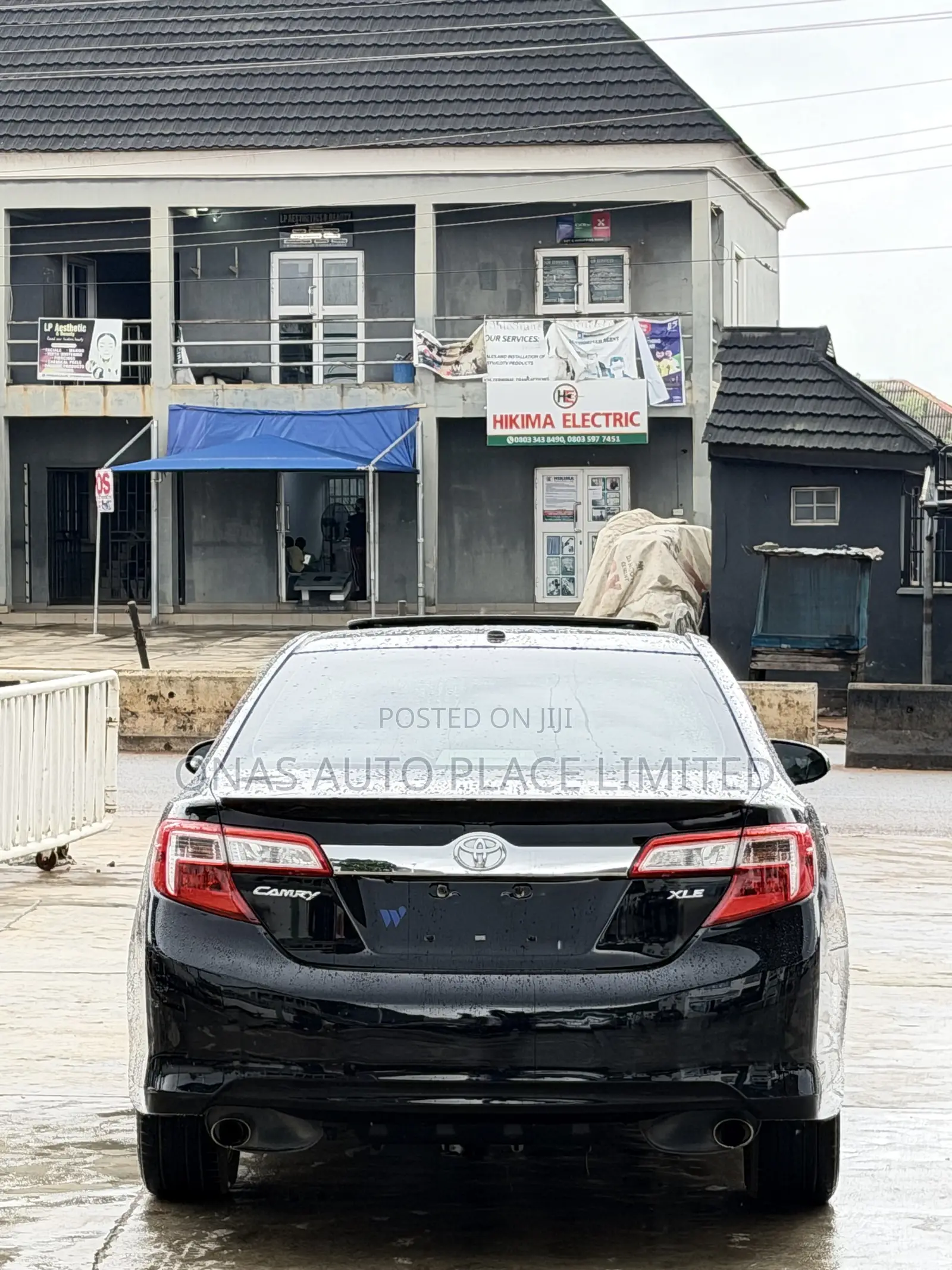 Toyota Camry XLE V6 4dr Sedan (3.5L 6cyl 6A) 2013 Black