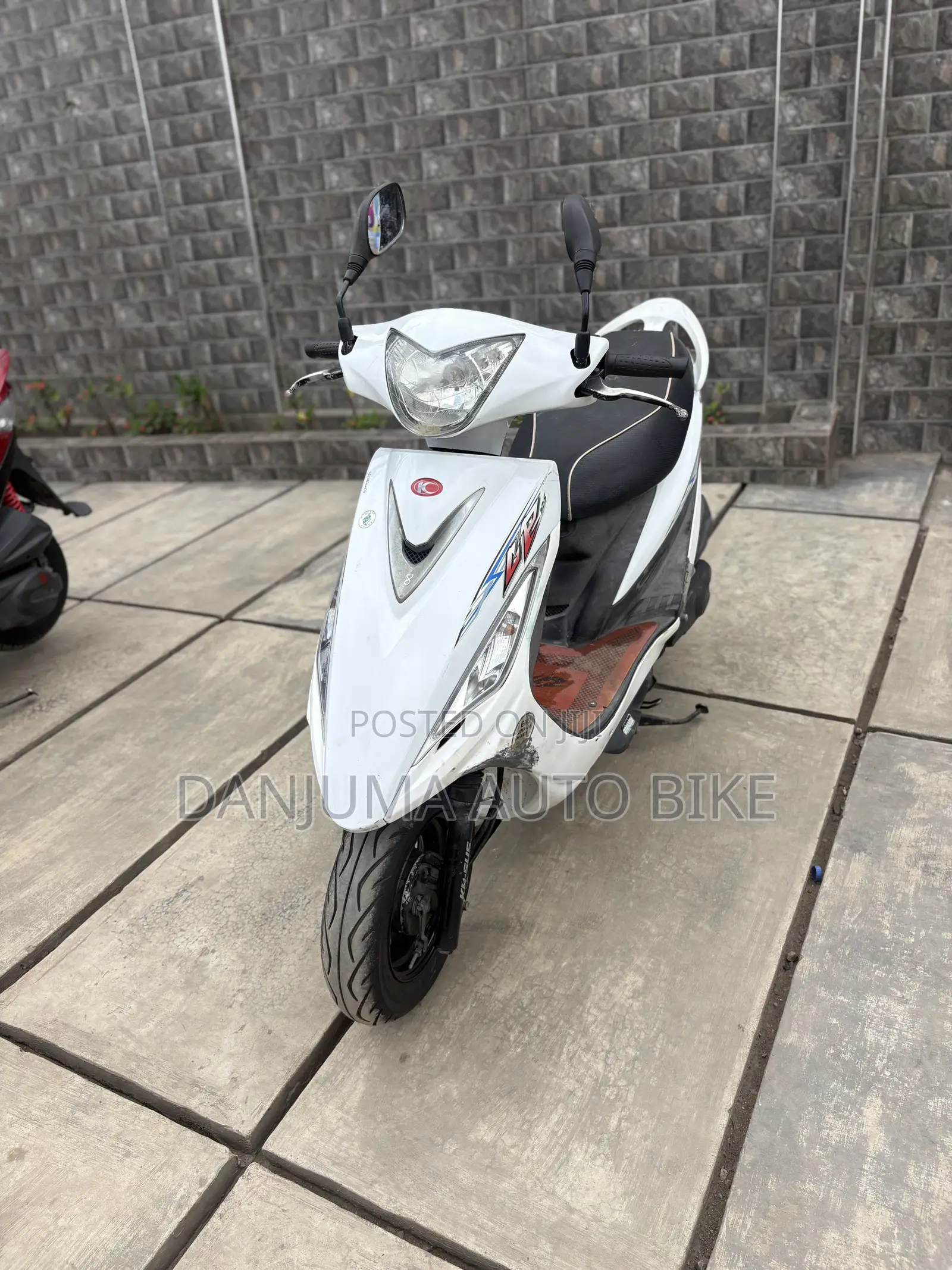 Kymco Xciting 2012 White