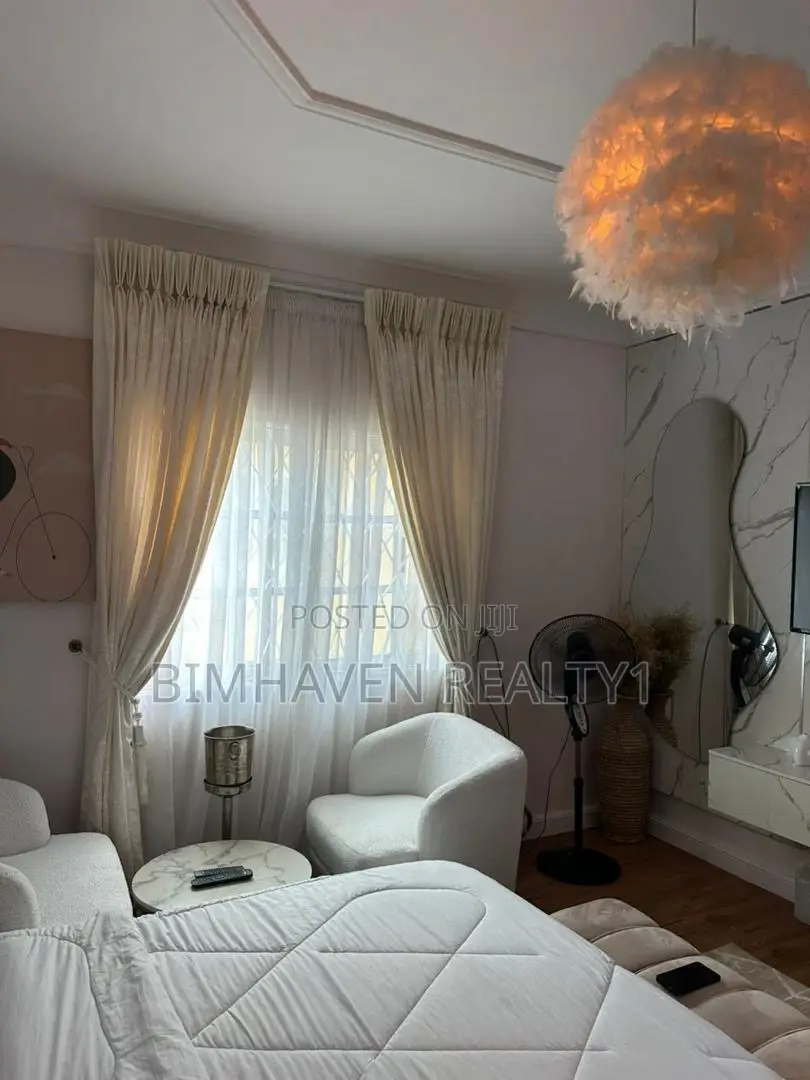 Modern Studio Apartment in Lekki Phase 1 | Fully Furnished