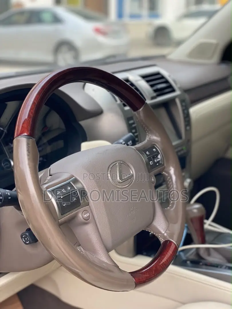Lexus GX 2016 Silver
