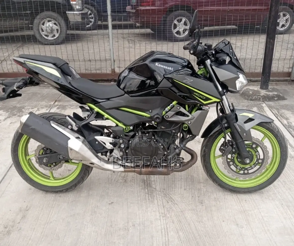 Kawasaki Z400 2022 Green