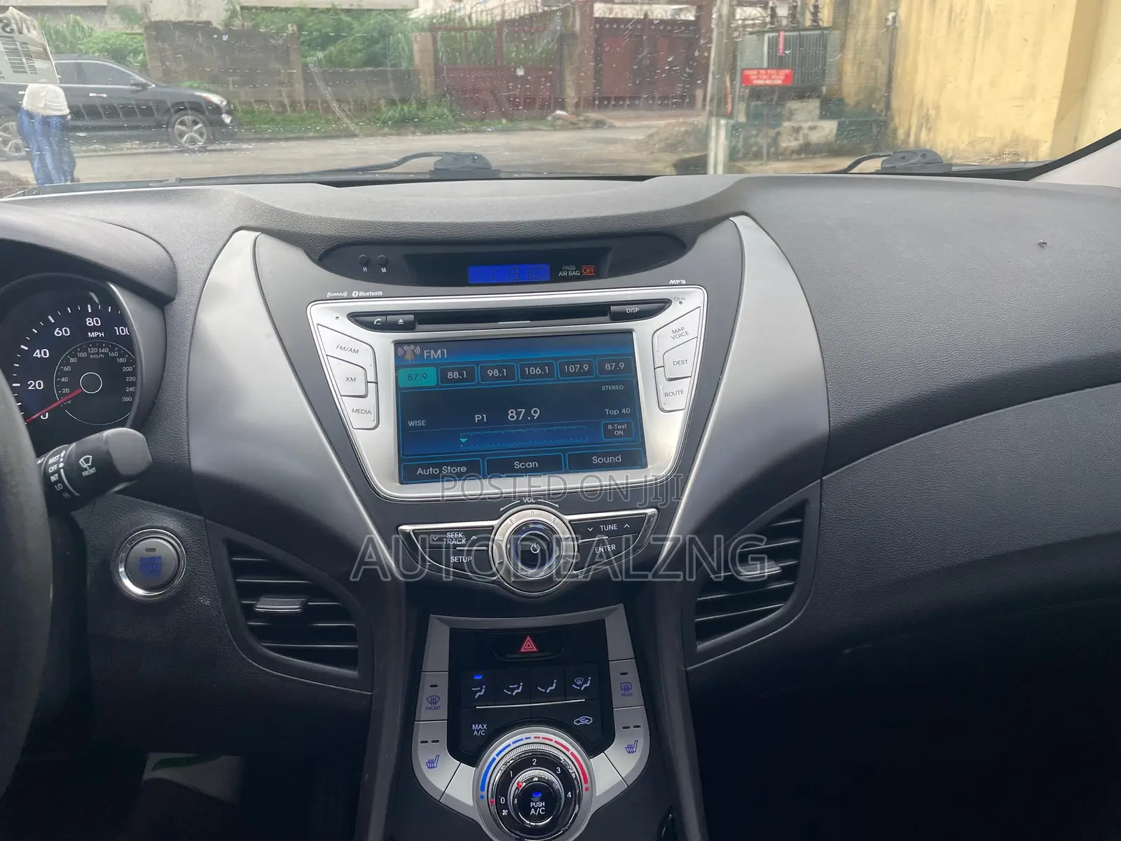 Hyundai Elantra Limited 2012 Silver