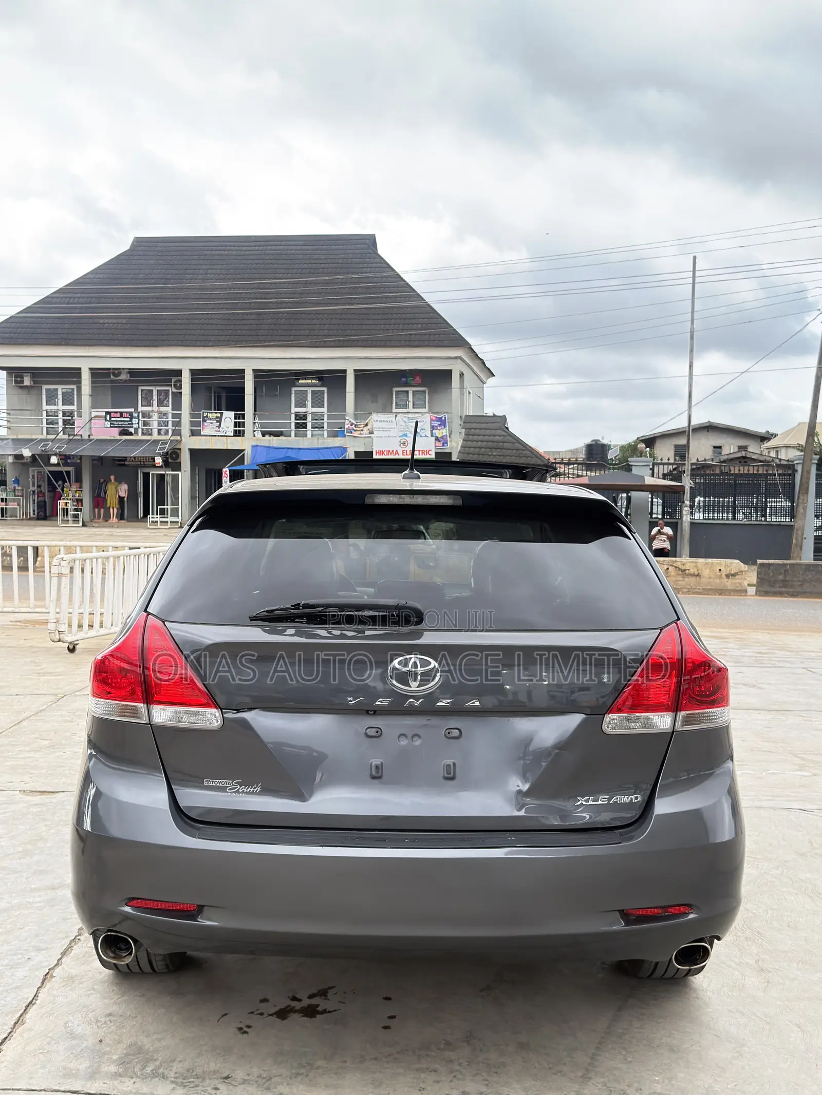 Toyota Venza XLE 2012 Gray