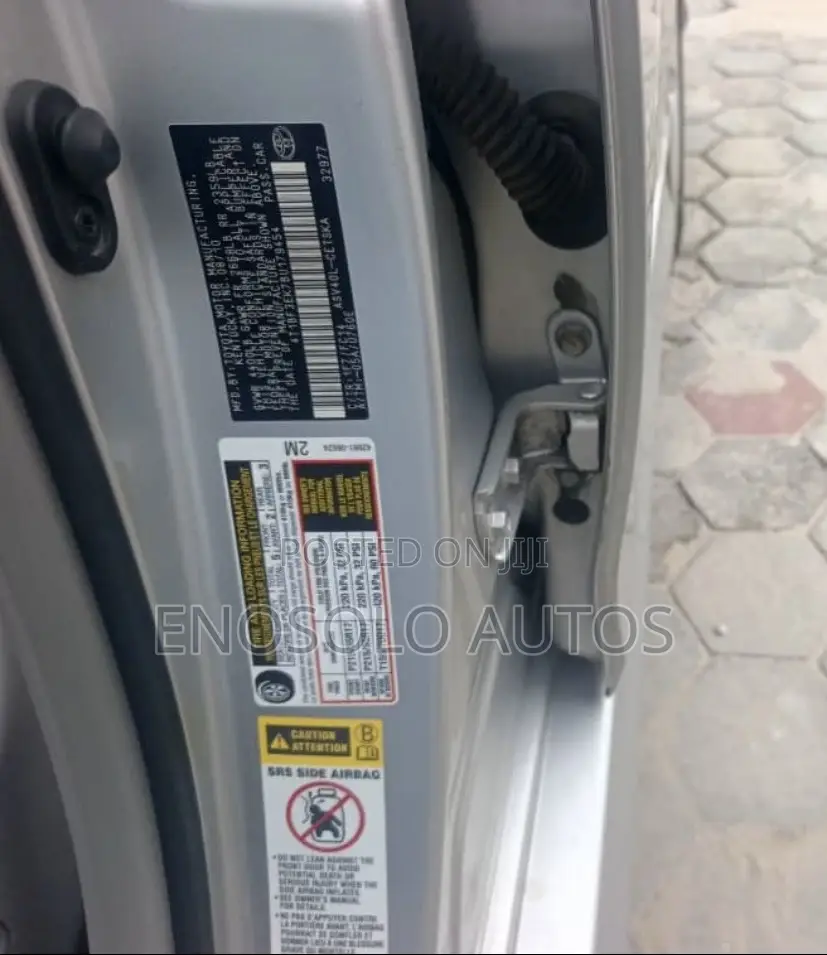 Toyota Camry 2011 Silver