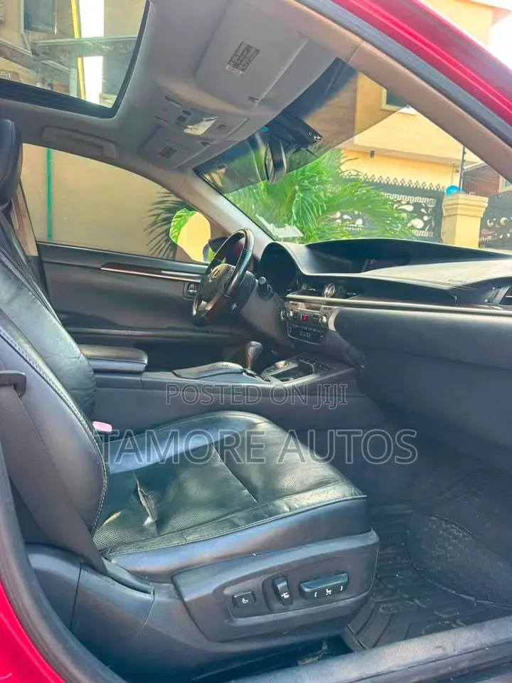 Lexus ES 350 FWD 2013 Red