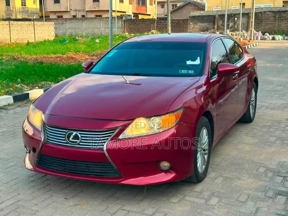 Lexus ES 350 FWD 2013 Red