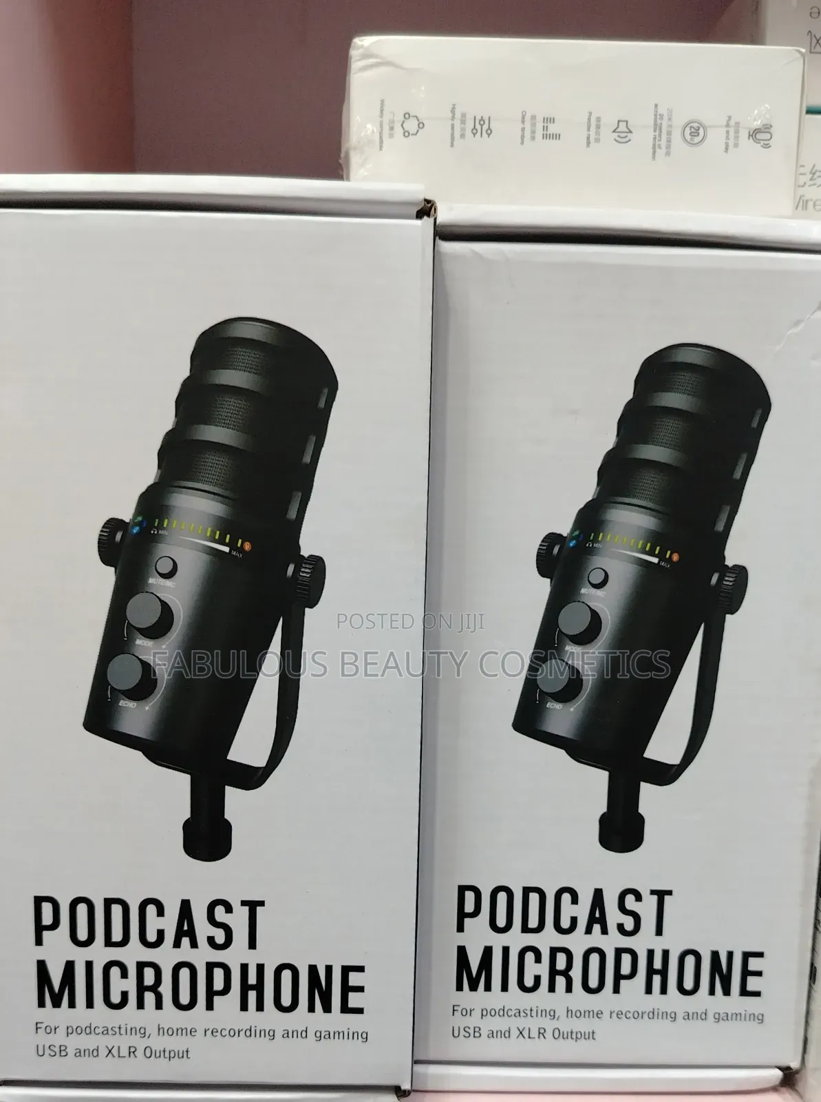 Daakro Dynamic Microphone, XLR/USB Podcast