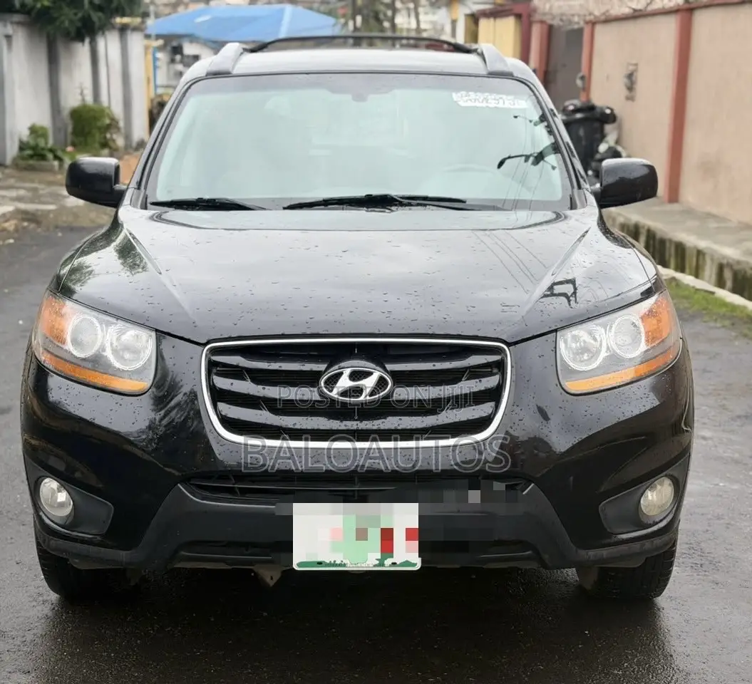 Hyundai Santa Fe 2010 Black