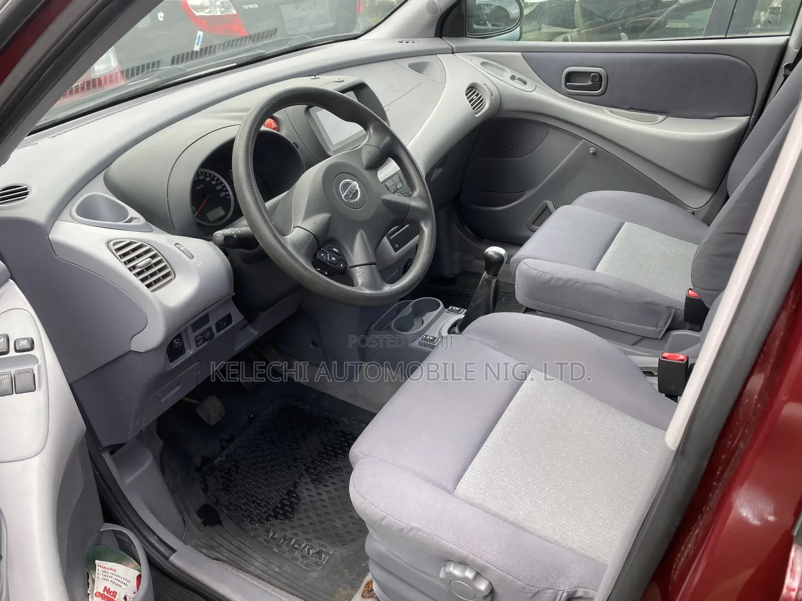 Nissan Almera 1.6 Comfort 2005 Red