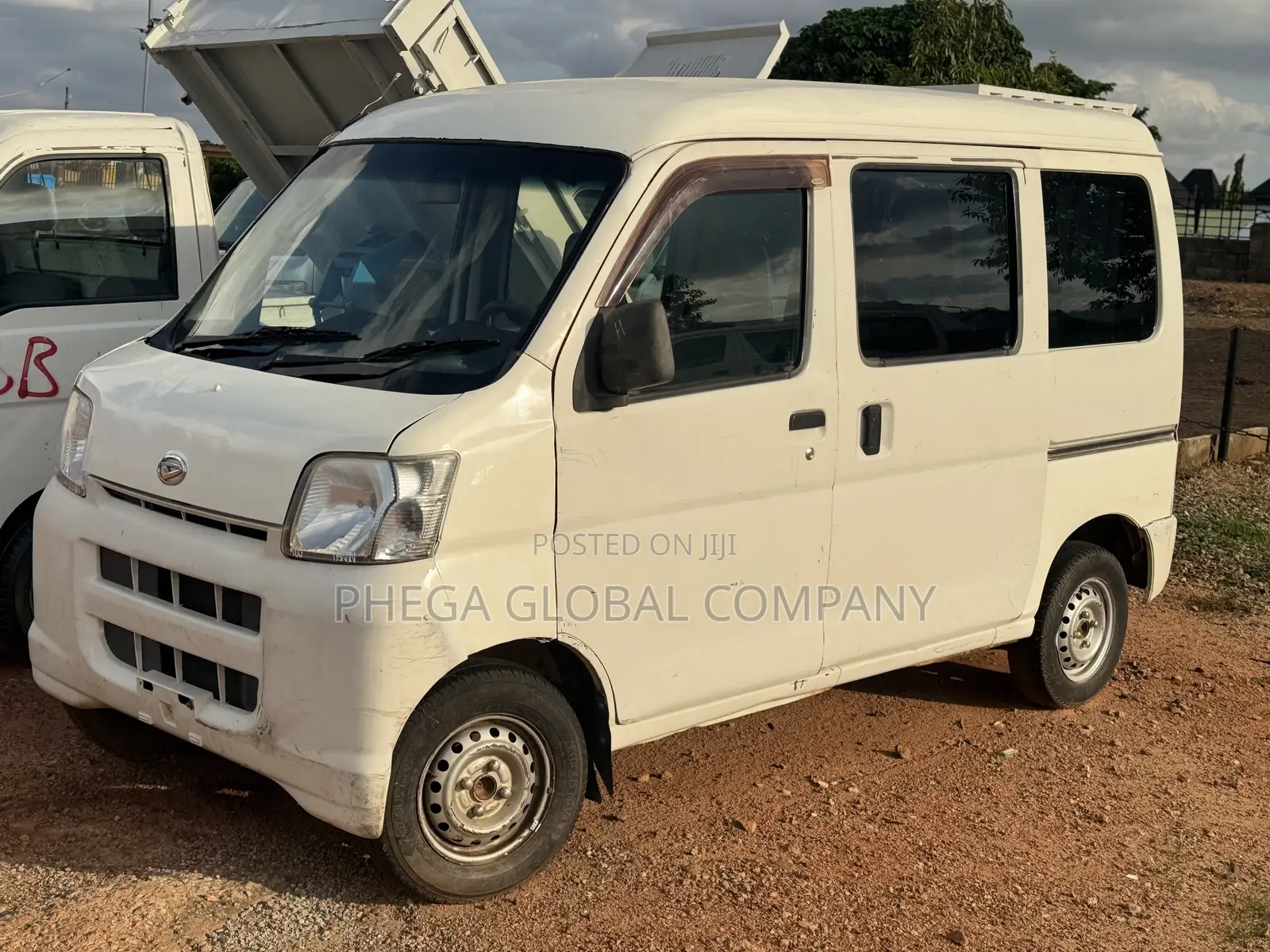 Daihatsu Hijet 2010 White