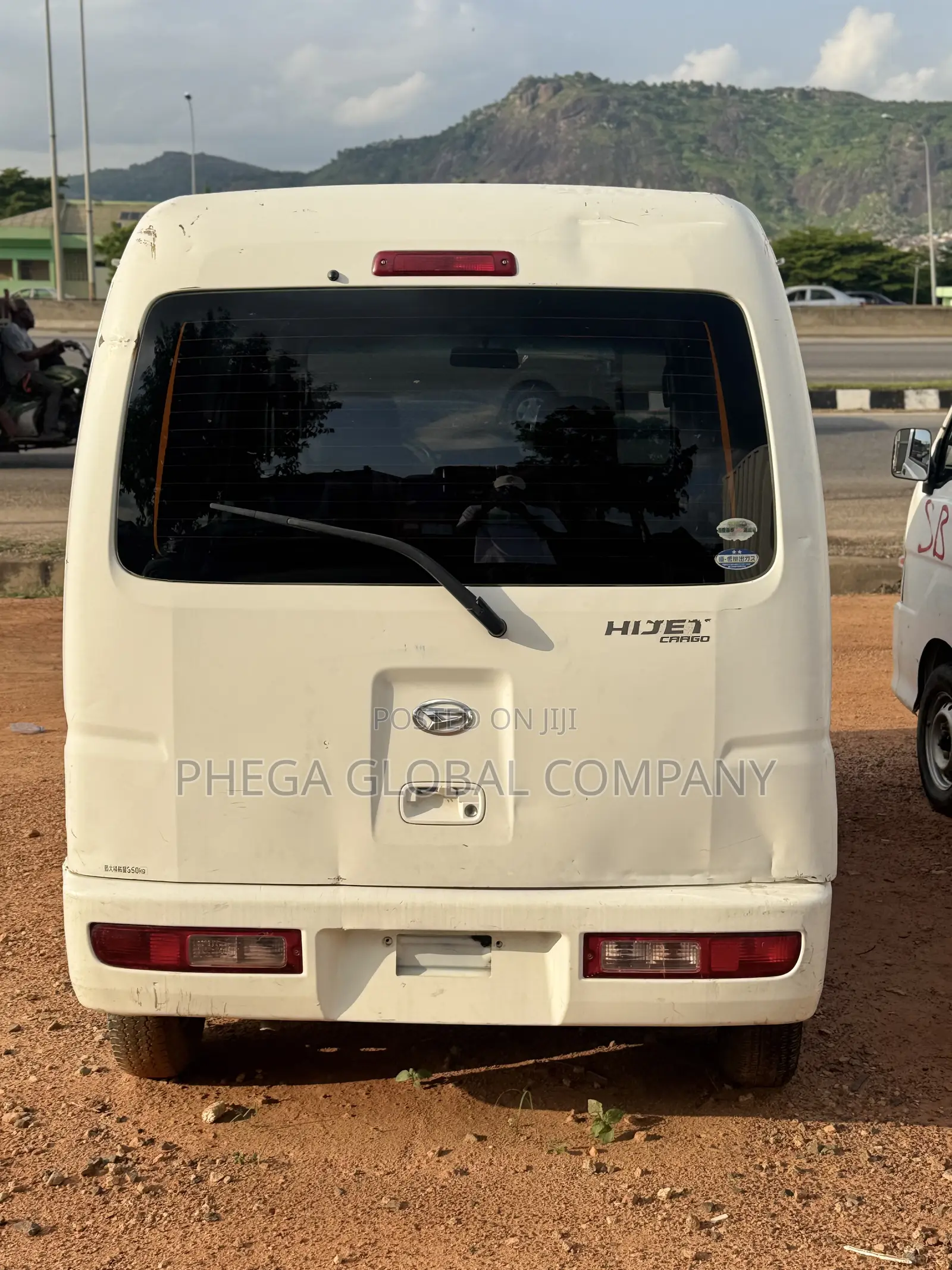 Daihatsu Hijet 2010 White