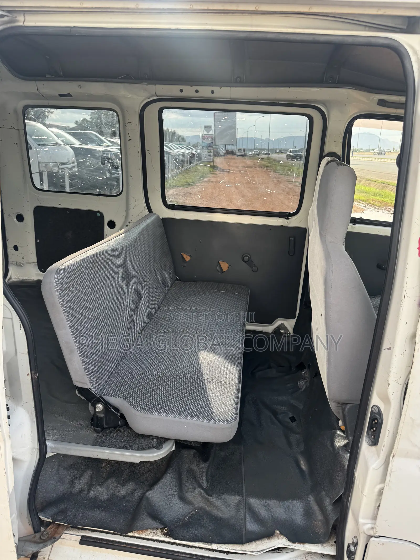 Daihatsu Hijet 2010 White