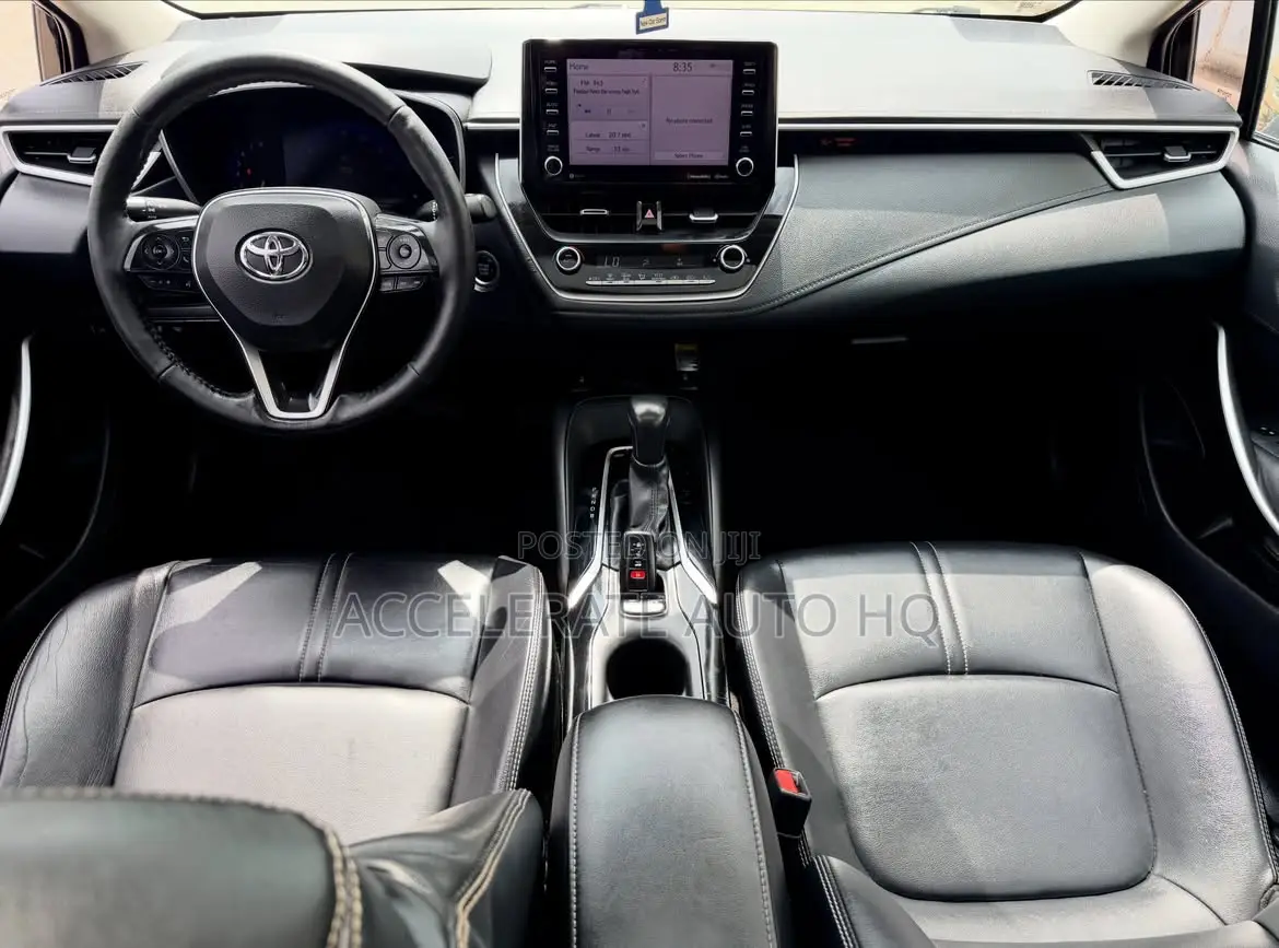 Toyota Corolla XLE 2020 Black