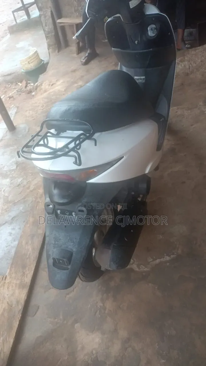 Honda Dio 2021 White